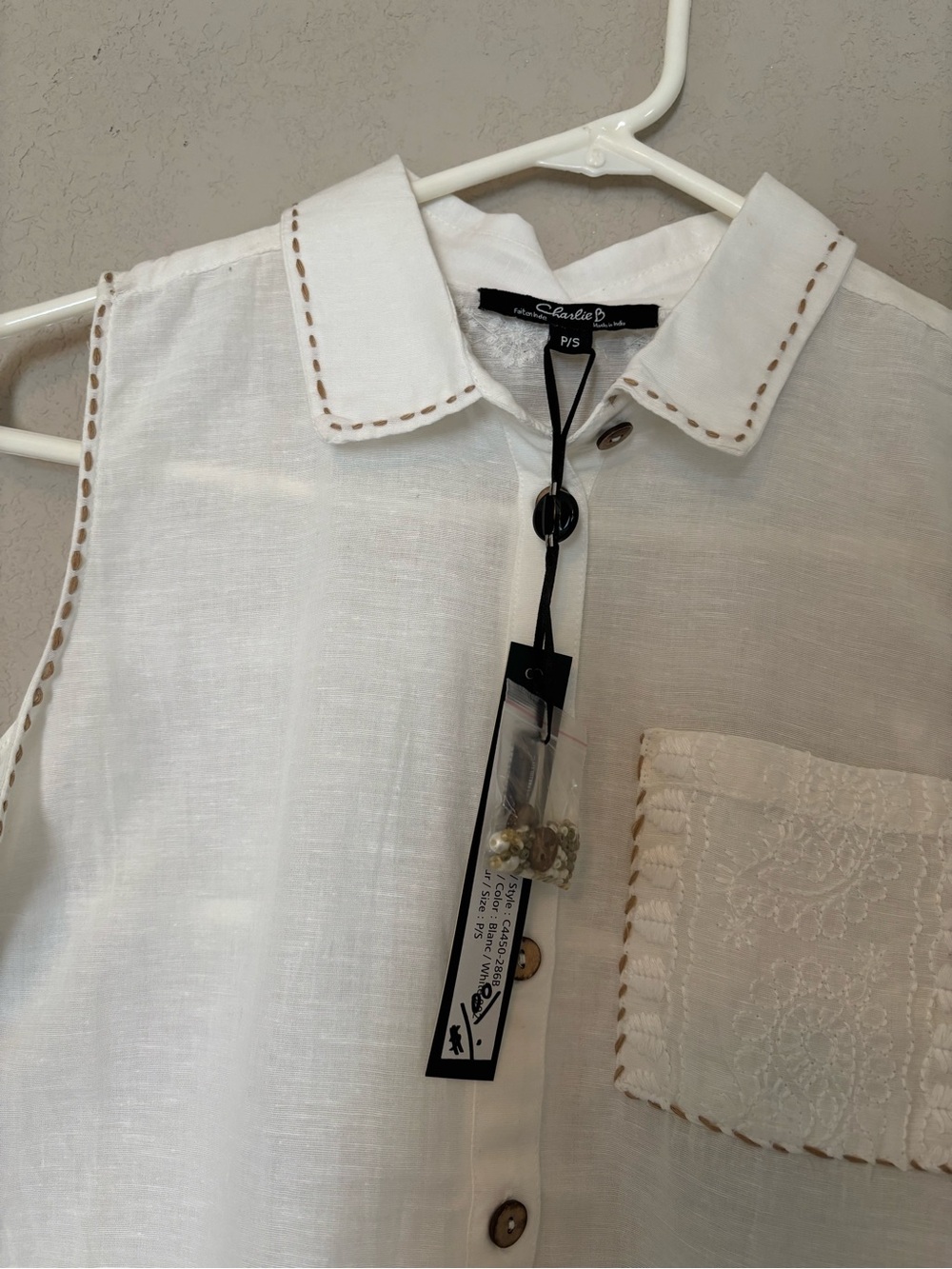 CHARLIE B Sleeveless White Button-Up Linen Blend Tank - Picture 6 of 10